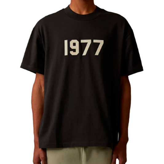 Camiseta de hierro Fear of God Essentials 1977